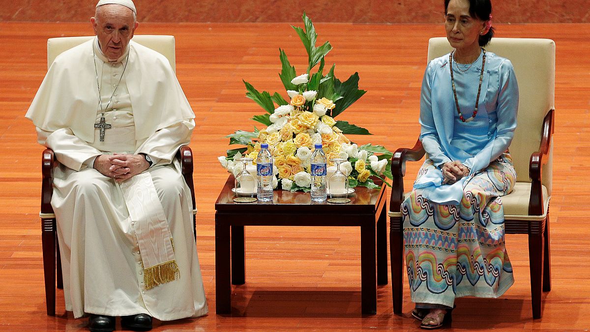 البابا ومسلمو الروهينغا وصمت العالم الإسلامي 