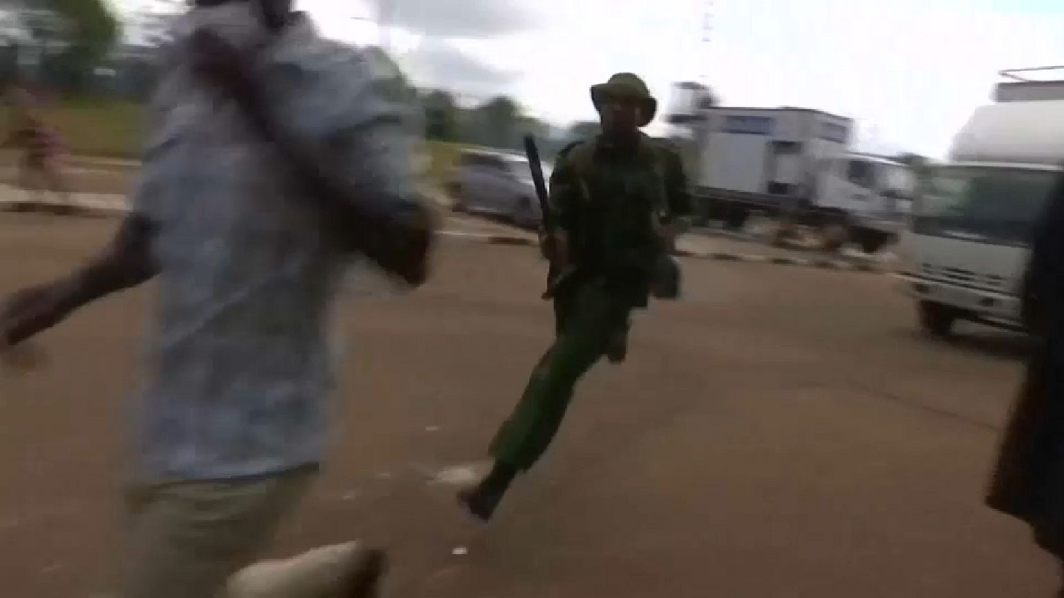 Tomada de posse de Kenyatta reacende tensão no Quénia