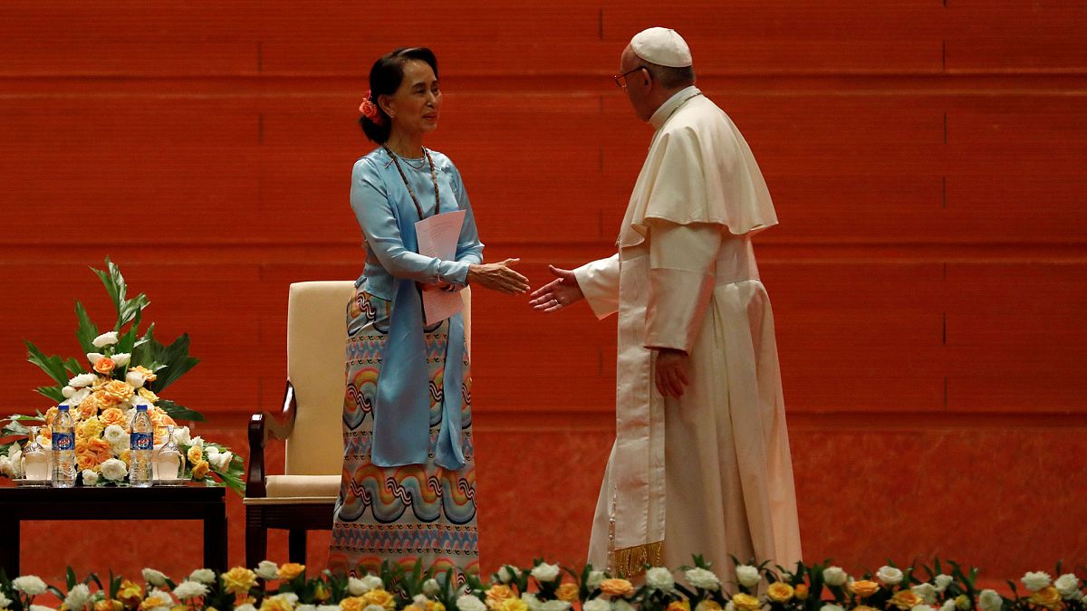 El papa Francisco evita decir "rohinyá" en su primer discurso en Myanmar