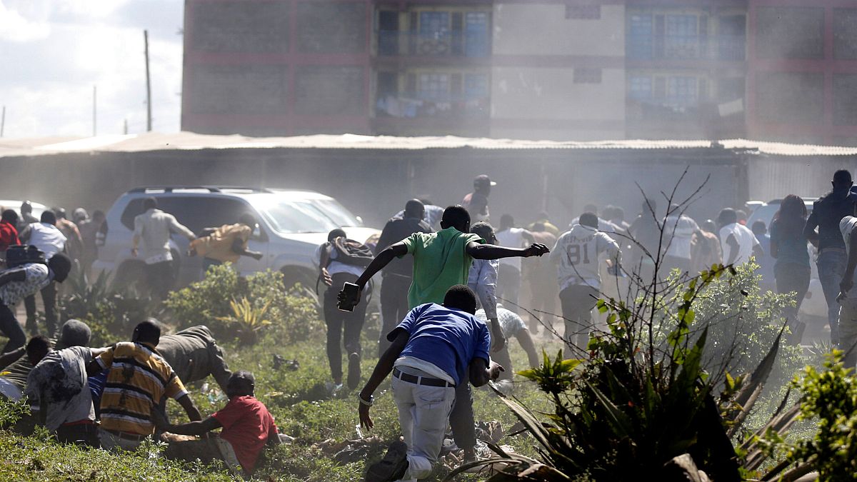Kenya: tear gas fired at memorial for opposition supporters