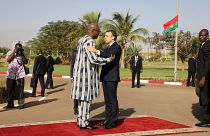 Que estratégia promete Macron para África?