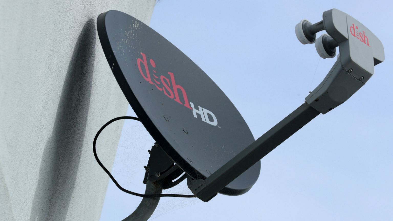 Antenas de satélite angolanas passam Natal ainda sem o AngoSat-1