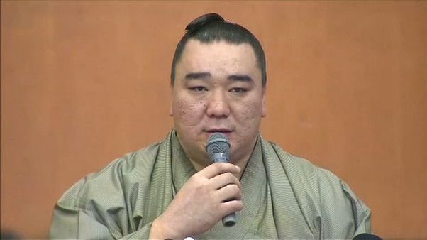 Mélodrame dans le monde du sumo Mélodrame dans le monde du sumo