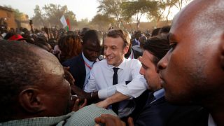 Au Ghana, Macron veut étendre l'influence française