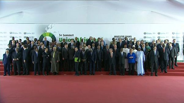 Sommet Europe-Afrique : accord pour une évacuation des migrants de Libye Sommet Europe-Afrique : accord pour une évacuation des migrants de Libye