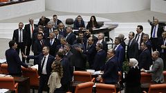  Καβγάς στην τουρκική εθνοσυνέλευση λόγω της υπόθεσης Ζαράμπ