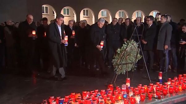 Homenaje de los bosniocroatas al "héroe" Praljak Homenaje de los bosniocroatas al "héroe" Praljak