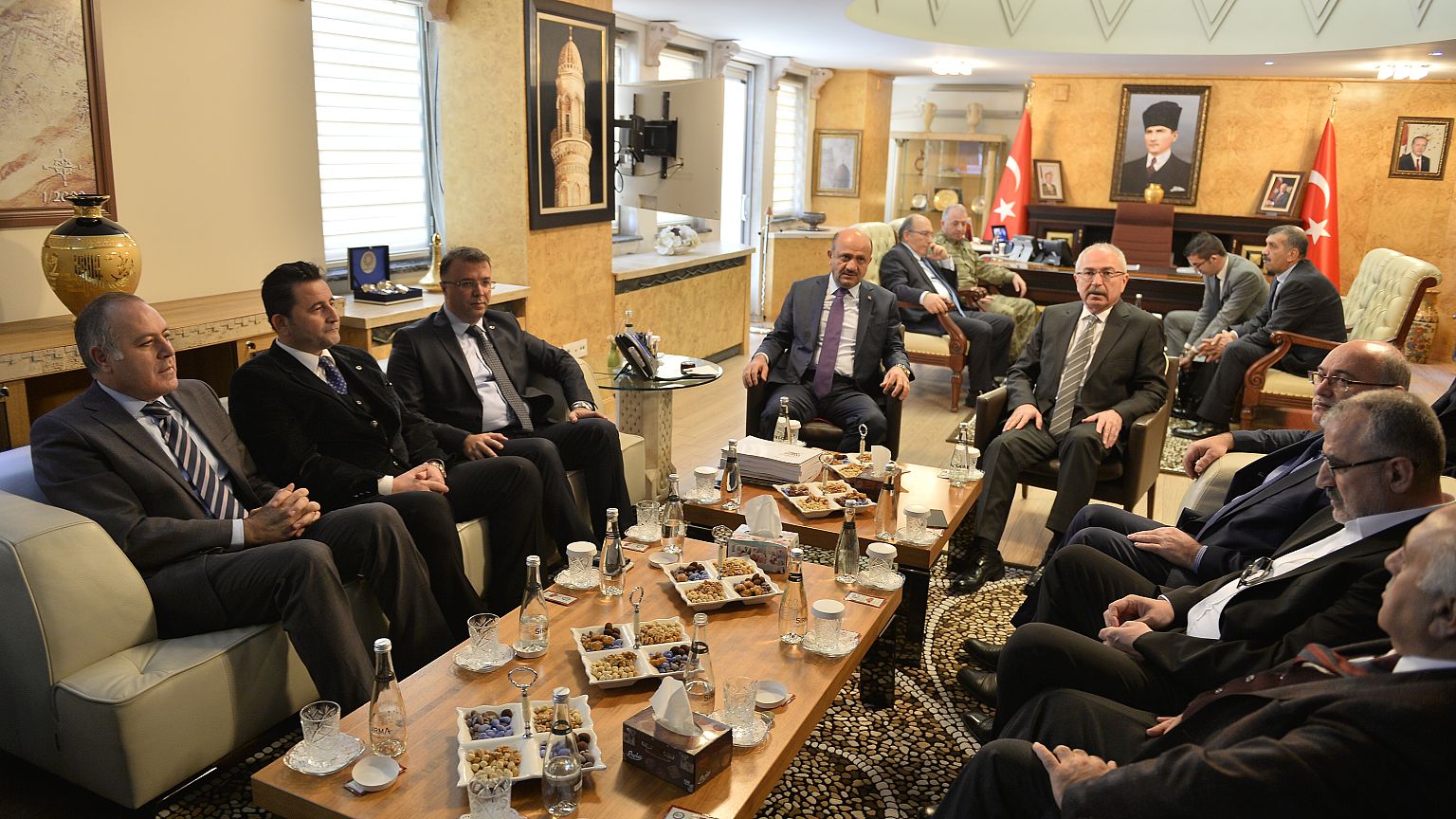 Başbakan Yardımcısı Işık: Erdoğan'a komplo kurulduğuna ilişkin işaretler var