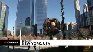 Нью-Йорк: "Сфера" возвратилась на прежнее место