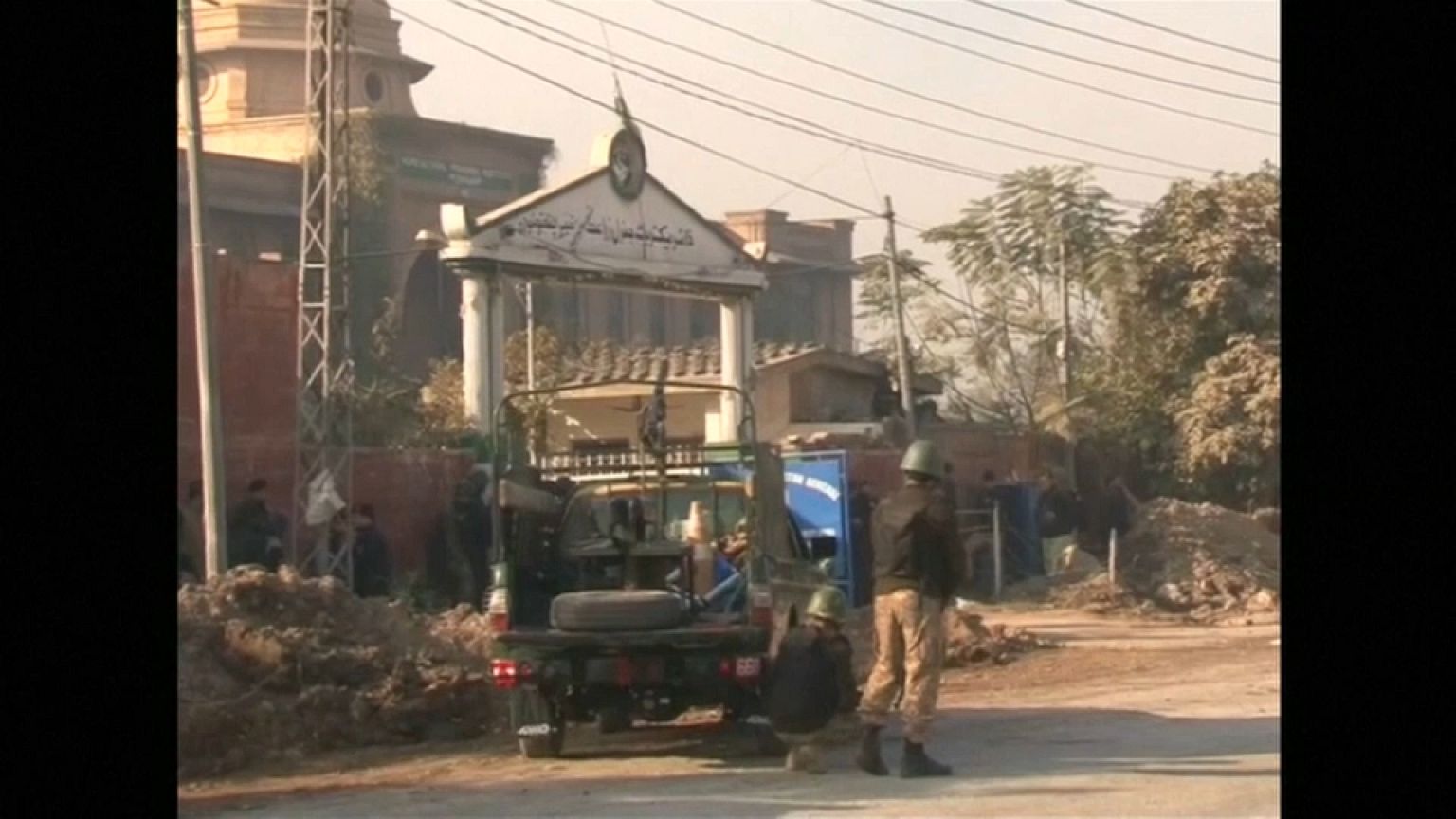 Pakistan: Taliban-Angriff auf Studentenwohnheim