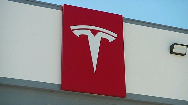 Tesla'nın dev pili faaliyete geçti Tesla'nın dev pili faaliyete geçti