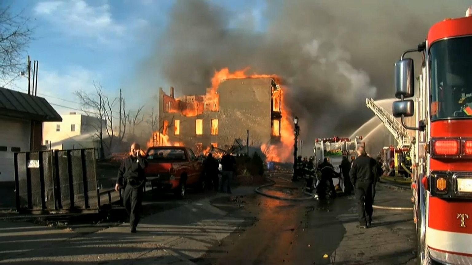 Incendie ravageur au nord de New York