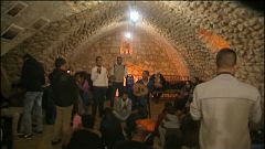 جانب من احتفالات أهالي القدس في أحد أحياء المدينة 