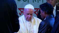 Papa Francesco pronuncia il nome impronunciabile 