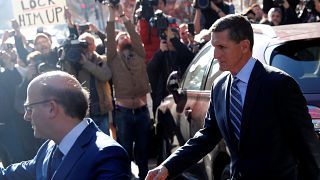 Ex Trump adviser Flynn pleads guilty on Russia