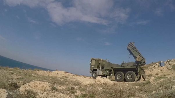 İsrail Suriye'ye hava saldırısı düzenledi İsrail Suriye'ye hava saldırısı düzenledi