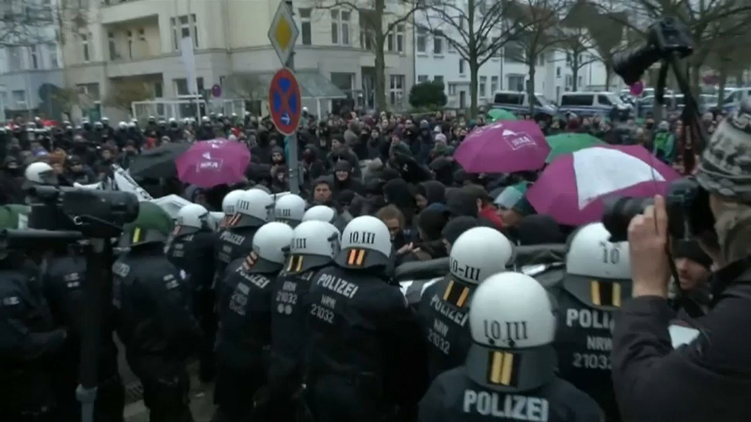 AfD-Gegner demonstrieren in Hannover