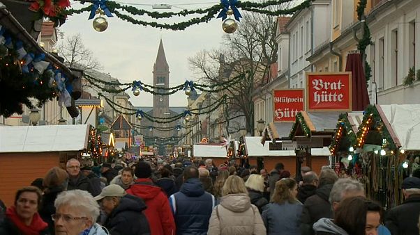 Potsdam: Weihnachtsmarkt wieder geöffnet Potsdam: Weihnachtsmarkt wieder geöffnet