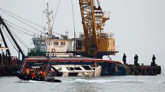 Boat capsized south korea