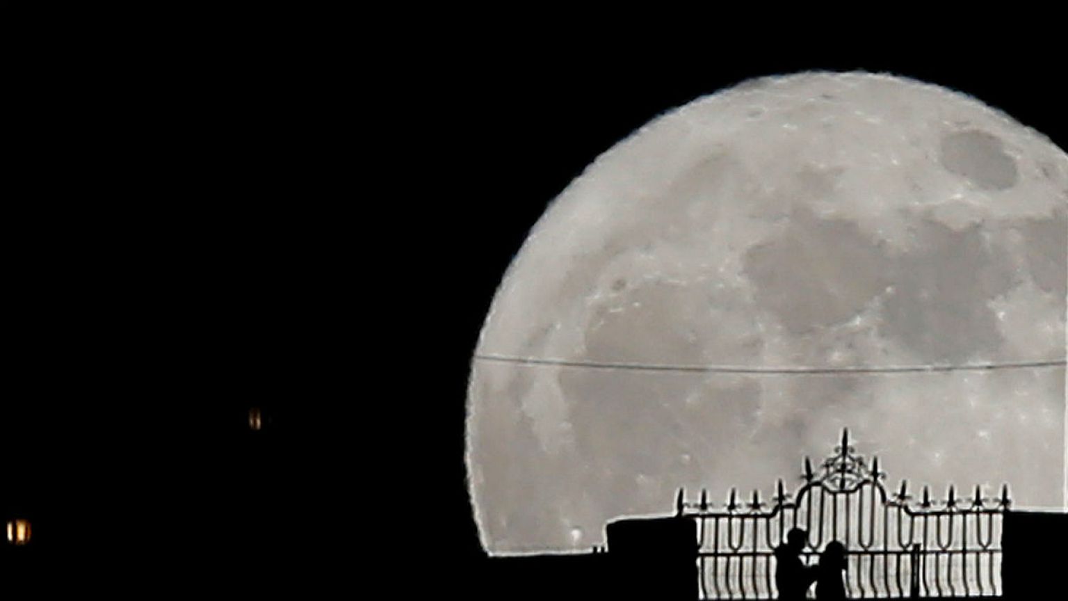 December 2017 'supermoon': Everything you need to know