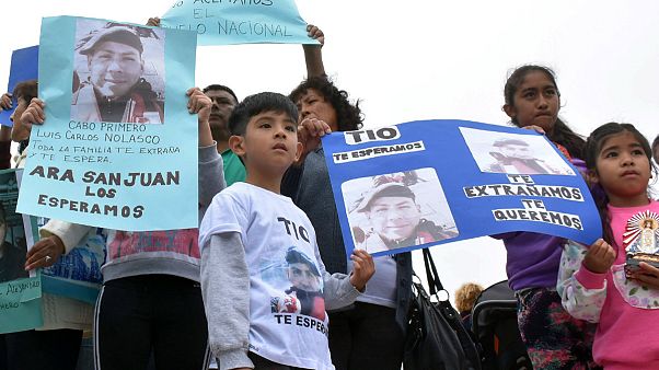 Arjantin'de kayıp denizaltı protestosu Arjantin'de kayıp denizaltı protestosu