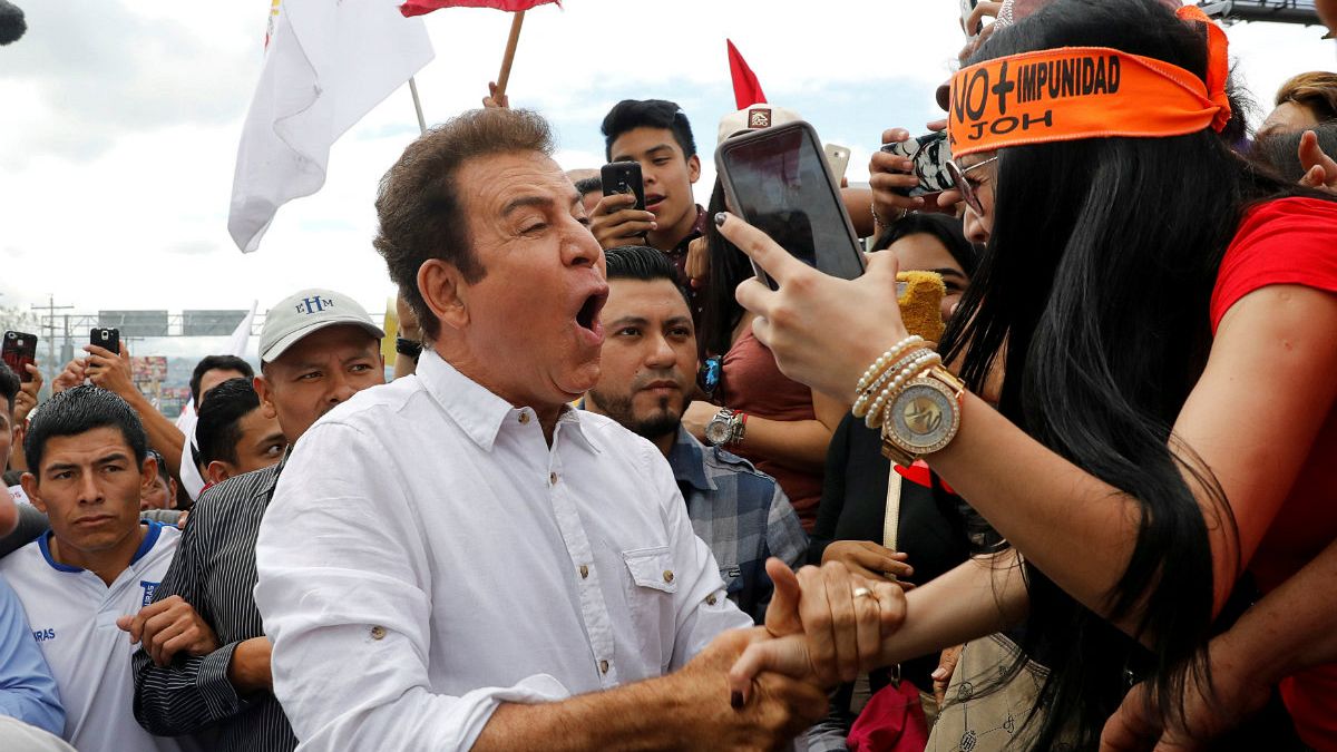 Honduras'ta seçim gerginliği 
