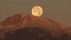 La primera y única superluna del año en imágenes