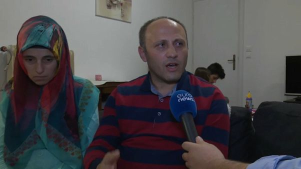Il papà migrante: a mia figlia ho raccontato la fuga come un gioco Il papà migrante: a mia figlia ho raccontato la fuga come un gioco