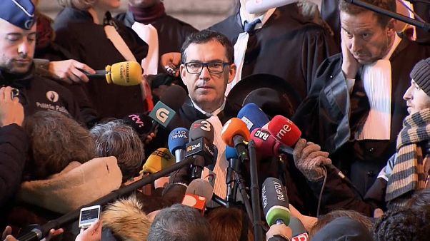 Katalan lider Puigdemont Belçika'da savunmasını yaptı Katalan lider Puigdemont Belçika'da savunmasını yaptı