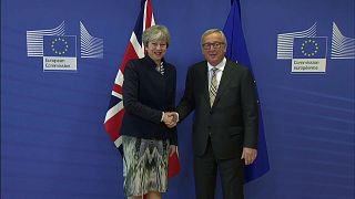 May und Juncker verhandeln: Kein Durchbruch