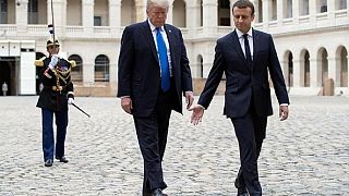 الرئيسان الفرنسي إيمانويل ماكرون (يمين) والأمريكي دونالد ترامب في باريس