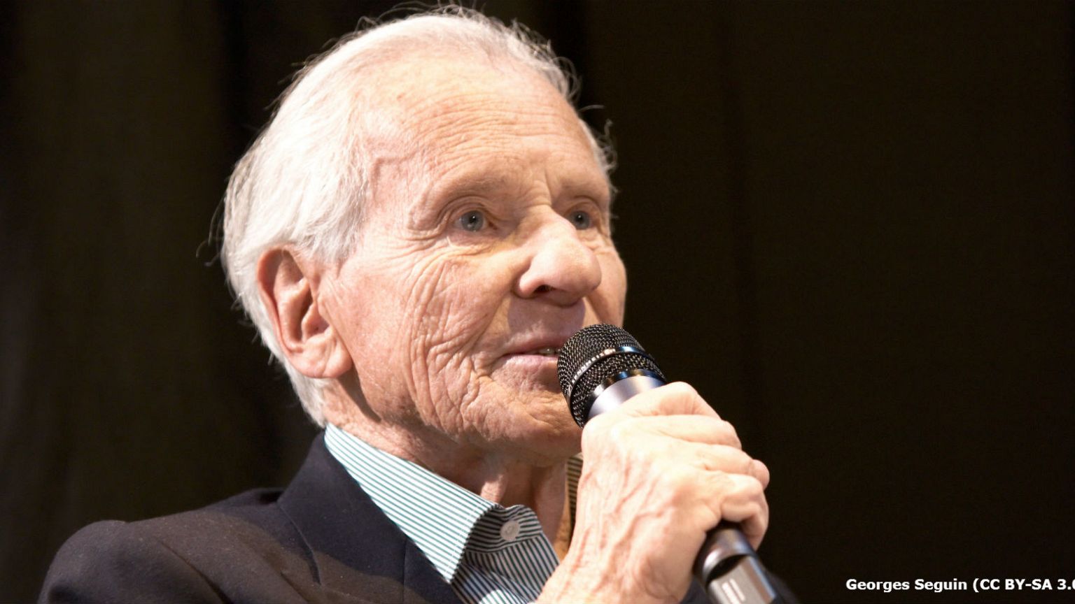 Jean d'Ormesson au Salon du livre de Paris 2010