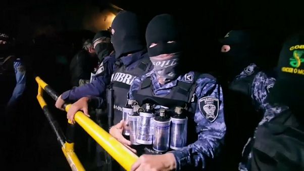 Honduras: Polícia recusa tomar partidos e faz greve Honduras: Polícia recusa tomar partidos e faz greve