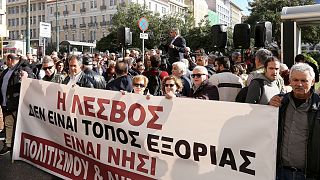 Διαδήλωση στην Αθήνα: «Να μην γίνουν τα νησιά μας φυλακές»