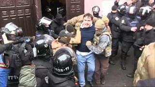 Ucraina: Saakashvili arrestato e poi liberato dalla folla
