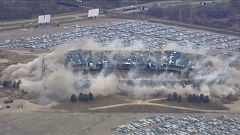 Silverdome implodiert beim zweiten Versuch