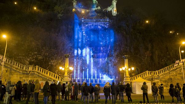 Fényinstalláció Budapesten Fényinstalláció Budapesten