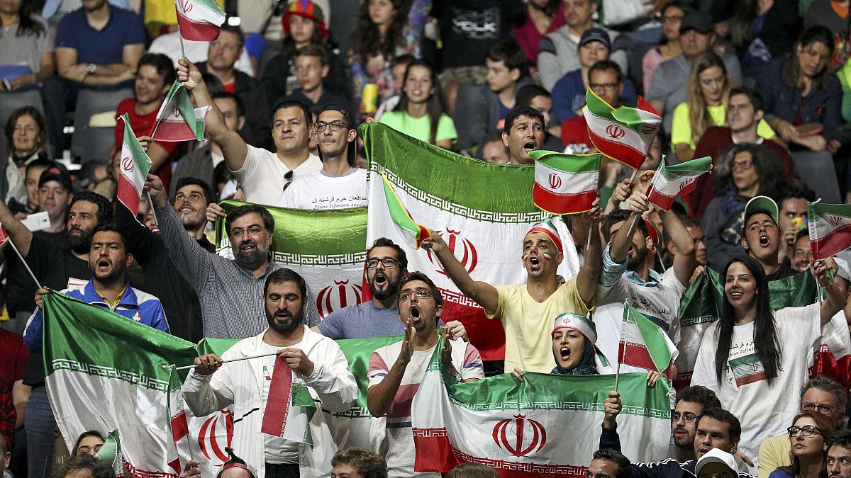 وزنه ‌برداران ایران بر بام جهان ایستادند