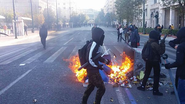 Επεισόδια σημάδεψαν το μαθητικό συλλαλητήριο για τον Αλέξανδρο Γρηγορόπουλο Επεισόδια σημάδεψαν το μαθητικό συλλαλητήριο για τον Αλέξανδρο Γρηγορόπουλο