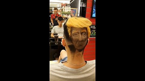С Трампом на голове