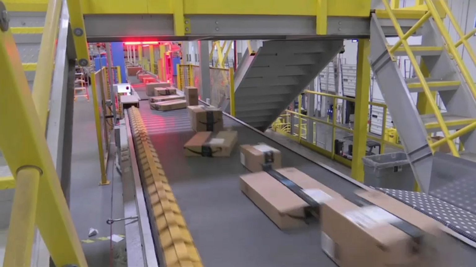 Pacco AGCOM ad Amazon Italia