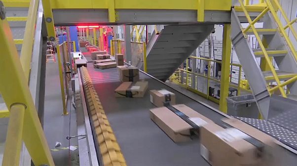 Pacco AGCOM ad Amazon Italia Pacco AGCOM ad Amazon Italia