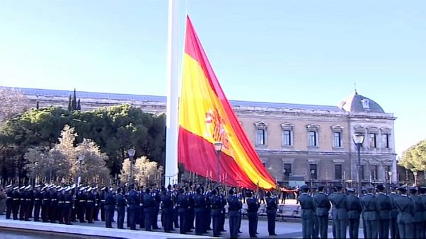 Rajoy rechaza reformar la Constitución "para contentar" a los independentistas Rajoy rechaza reformar la Constitución "para contentar" a los independentistas