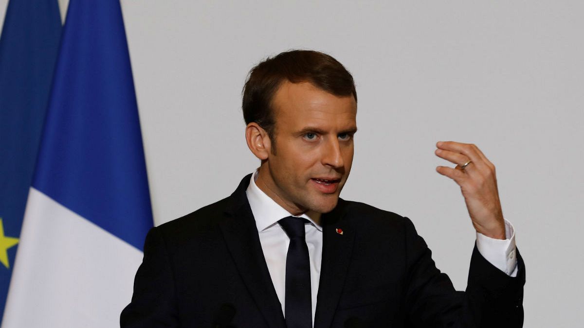 Macron: "Francia no aprueba esta decisión"