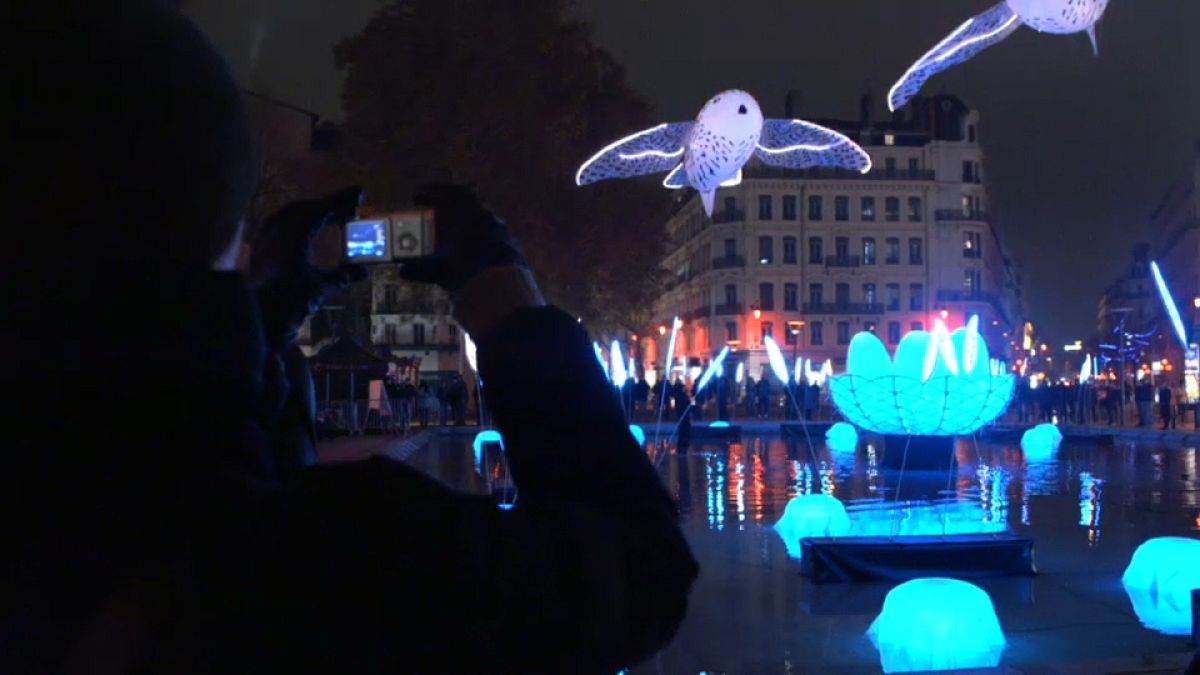 بالفيديو: مدينة ليون الفرنسية تحتضن مهرجان الأضواء السنوي