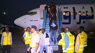 401 مهاجر نيجيري يعودون إلى بلادهم بعد احتجازهم في ليبيا