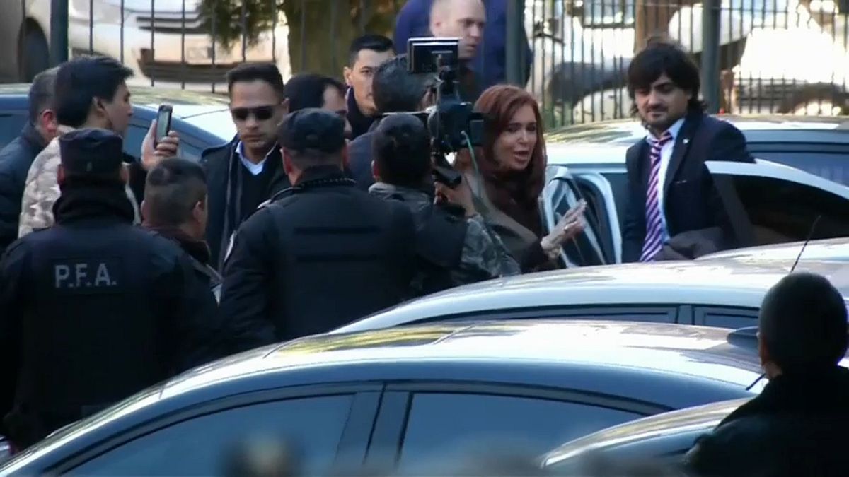 Justiça argentina quer fim de imunidade de Kirchner