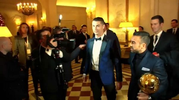 Cristiano Ronaldo agranda su figura con el quinto Balón de Oro Cristiano Ronaldo agranda su figura con el quinto Balón de Oro