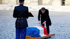 L'hommage lyrique de Macron à Jean D'Ormesson