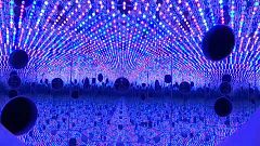 L'artiste Yayoi Kusama attire les foules